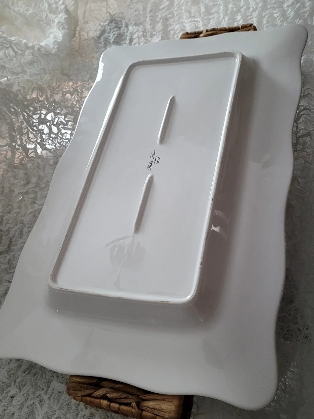 Bella Luxx White Embossed Ceramic Vanity Tray